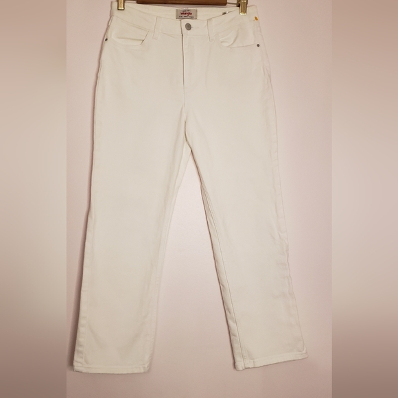 Wrangler Denim - Wrangler White high rise rodeo strait crop Denim jeans